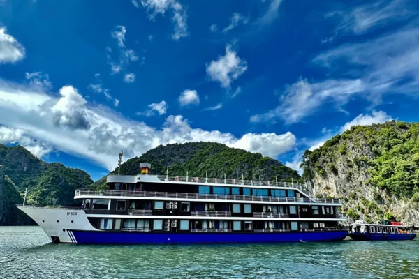 Ha Long Bay cruises Ha Long Bay cruises
