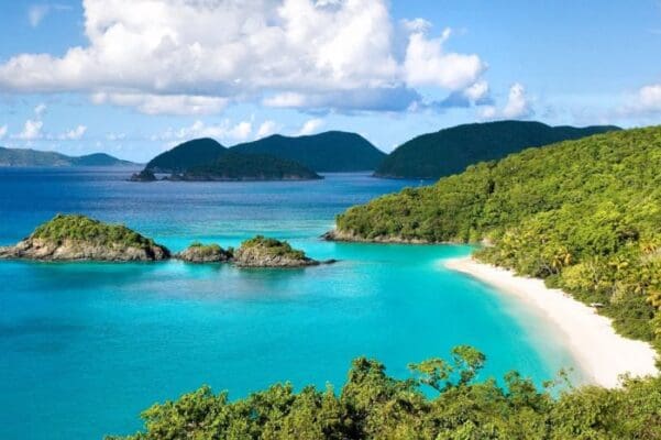 Discover the Beauty of Vietnam with a Con Dao Tour 4 Days 3 Nights