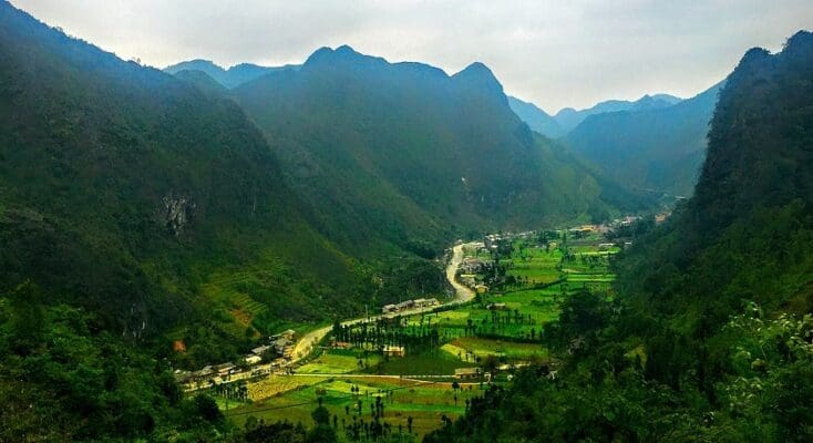 Experience the Thrill of the Ha Giang Loop 4 Days 3 Nights from Hanoi – An Unforgettable Adventure Awaits