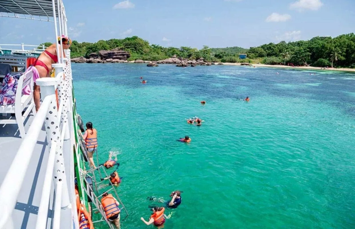 Snorkelling Tour in Phu Quoc Snorkelling Tour in Phu Quoc