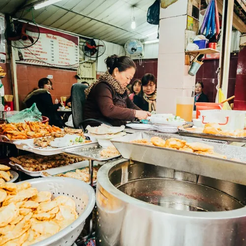 vietnamtour Street food tour in Hanoi