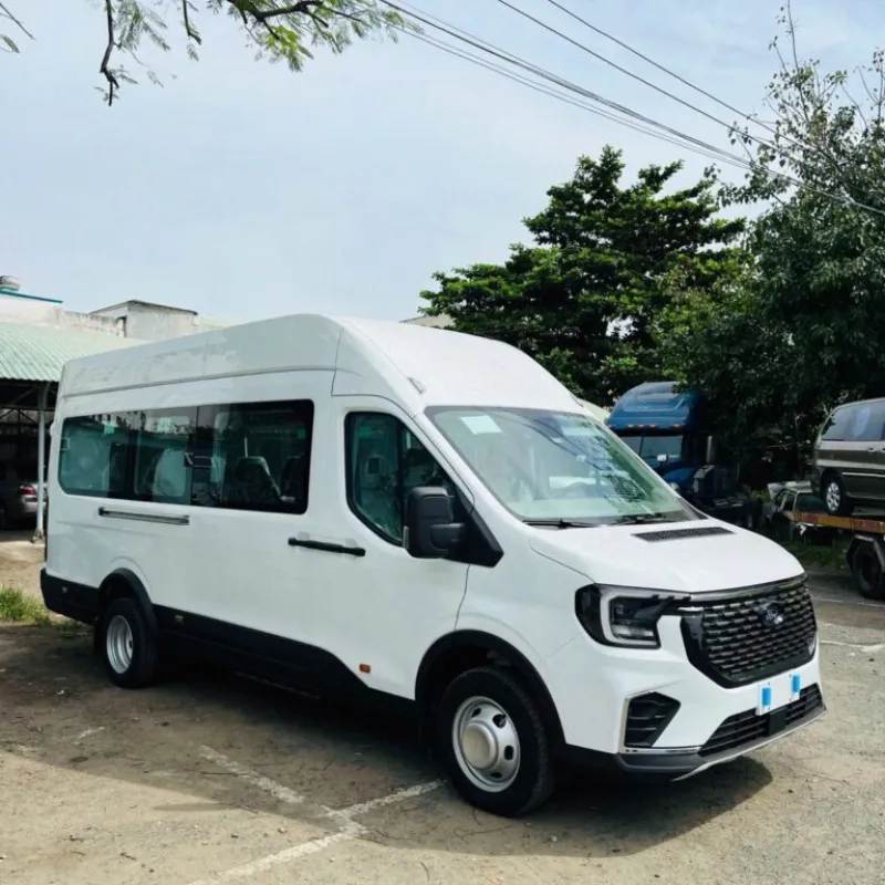 vietnamtour Scenic view with a luxurious limousine ready for the journey in a premium Ho Chi Minh to Vung Tau car transfer.
