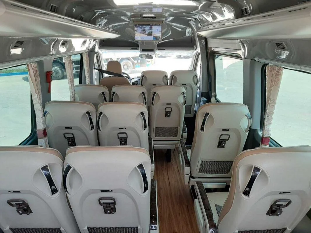Convenient and reliable Phu Quoc airport transfer vehicle with flexible stops