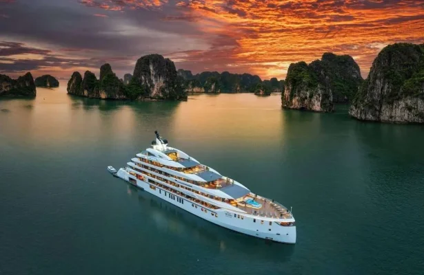 Helikopteres túra Halong öböl fölött Hanoiból