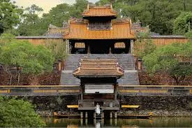 Hue Hop-on Hop-off Tour: Discover Vietnam’s Beauty