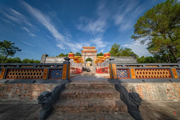 Hué Kaiserstadt: Zitadelle & Gräber