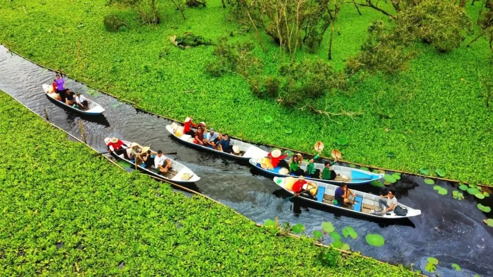 Nočné safari Vietnam v národnom parku