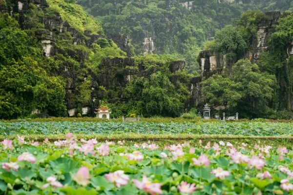 Ninh Binh kirándulás: Csónak és kerékpár