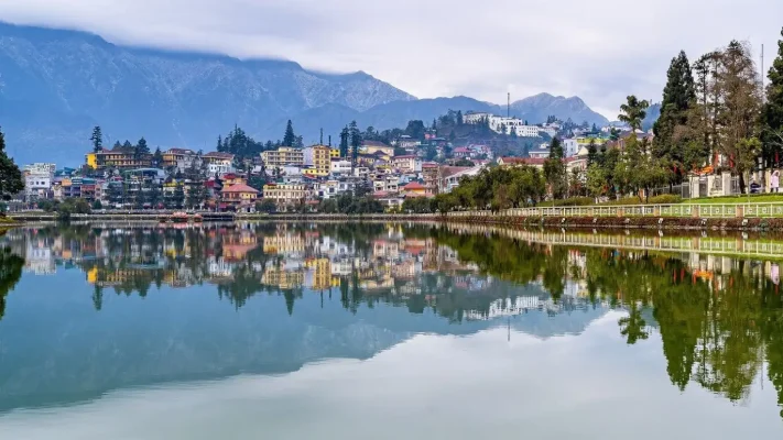 Private Tours of North Vietnam