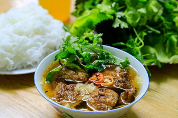 Hanoi Food Tour: Safe Street Food Tasting