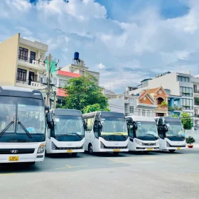 越南一日遊包車：10 小時專屬用車任您排