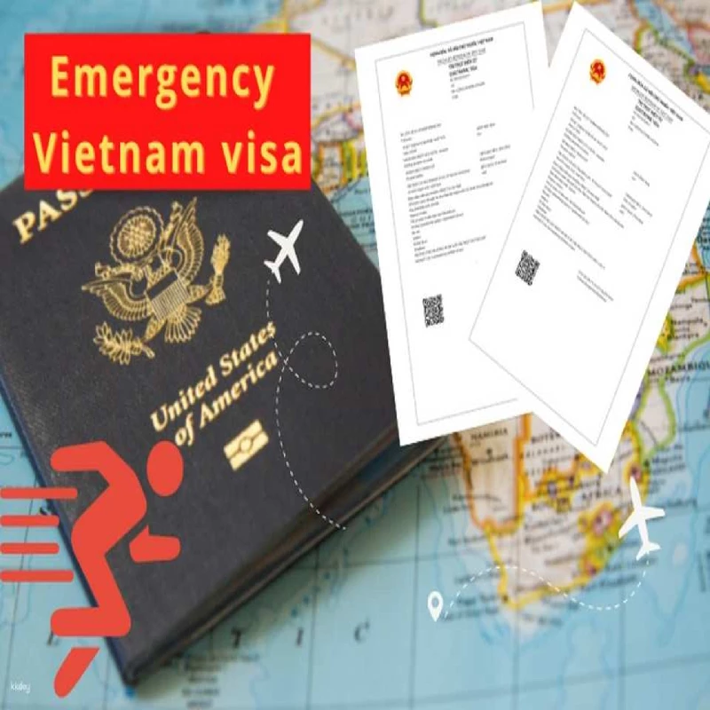 vietnamtour UAE family enjoying halal dining after using apply Vietnam e-visa UAE service